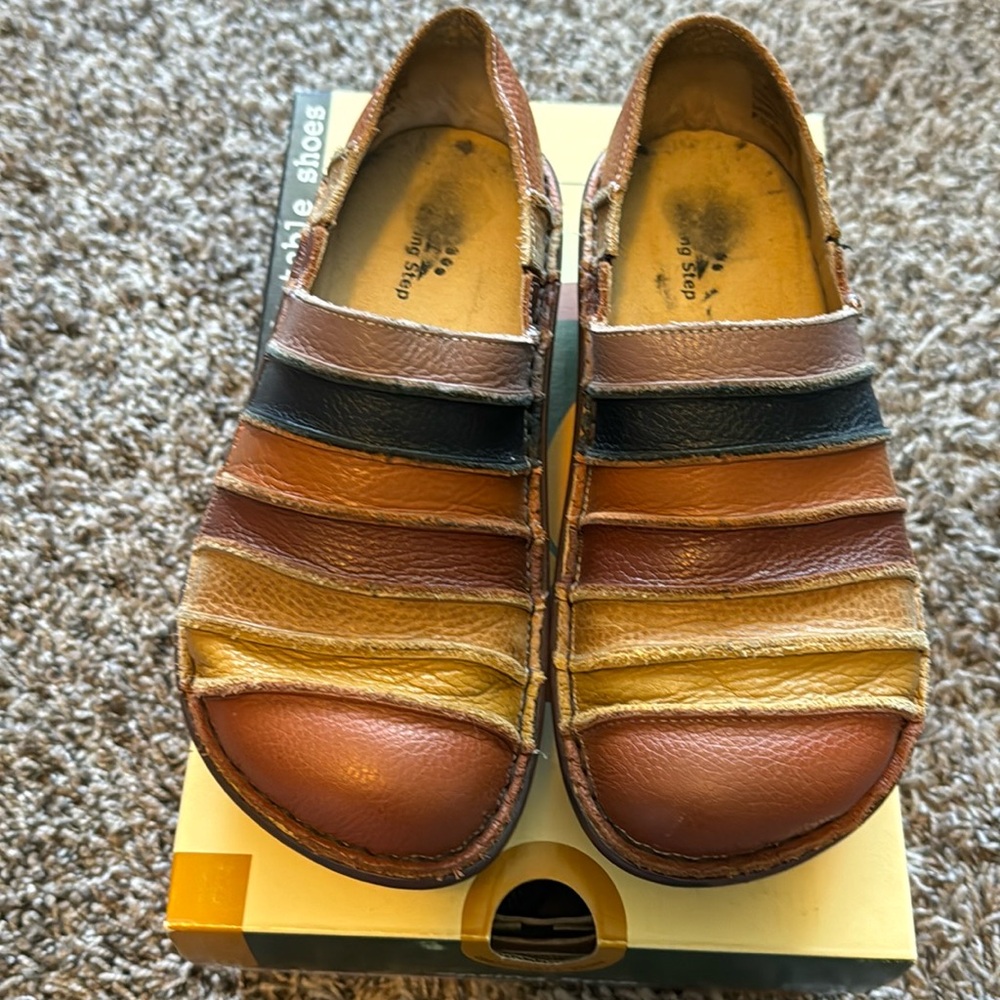 Springstep Firefly Camel Multi-Leather wedges, women’s size 38 (7.5-8)